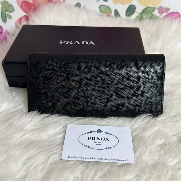 💯Authentic Prada Long Wallet🍀 - Picture 3 of 14